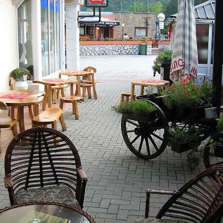 Hotel Gostionica Blef Ovcar Banja Esterno foto