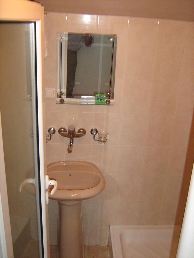 Hotel Gostionica Blef Ovcar Banja Esterno foto