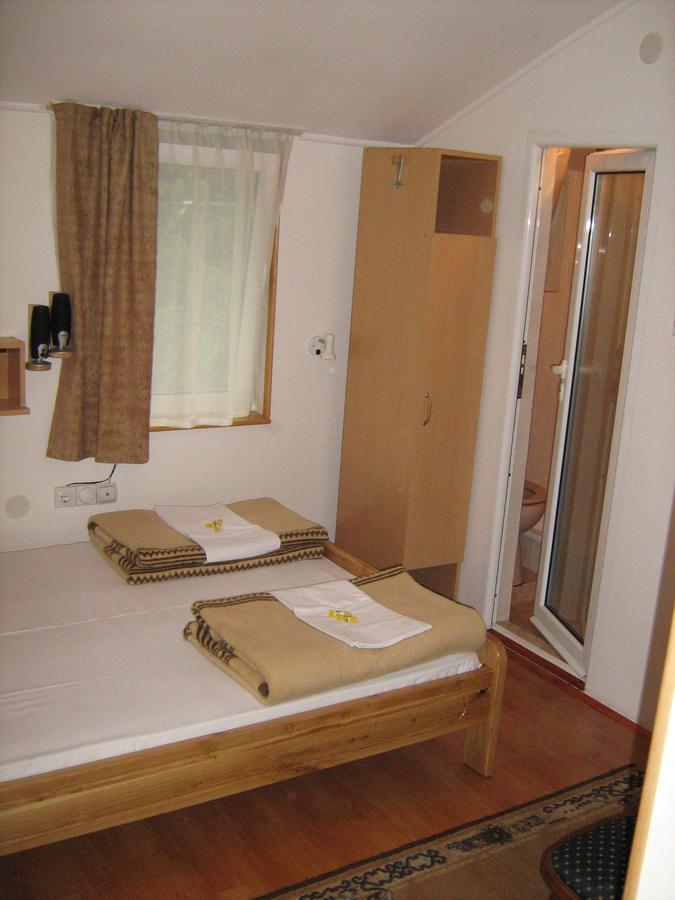 Hotel Gostionica Blef Ovcar Banja Esterno foto