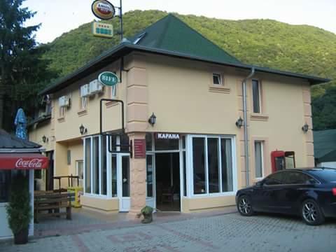 Hotel Gostionica Blef Ovcar Banja Esterno foto